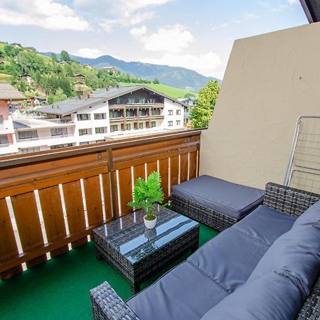 Penthouse Eightyone By All In One Apartments Kaprun Ngoại thất bức ảnh
