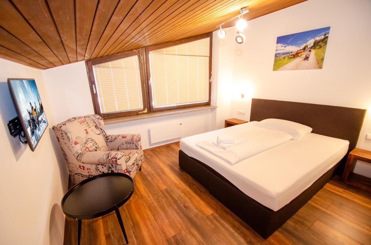 Penthouse Eightyone By All In One Apartments Kaprun Ngoại thất bức ảnh